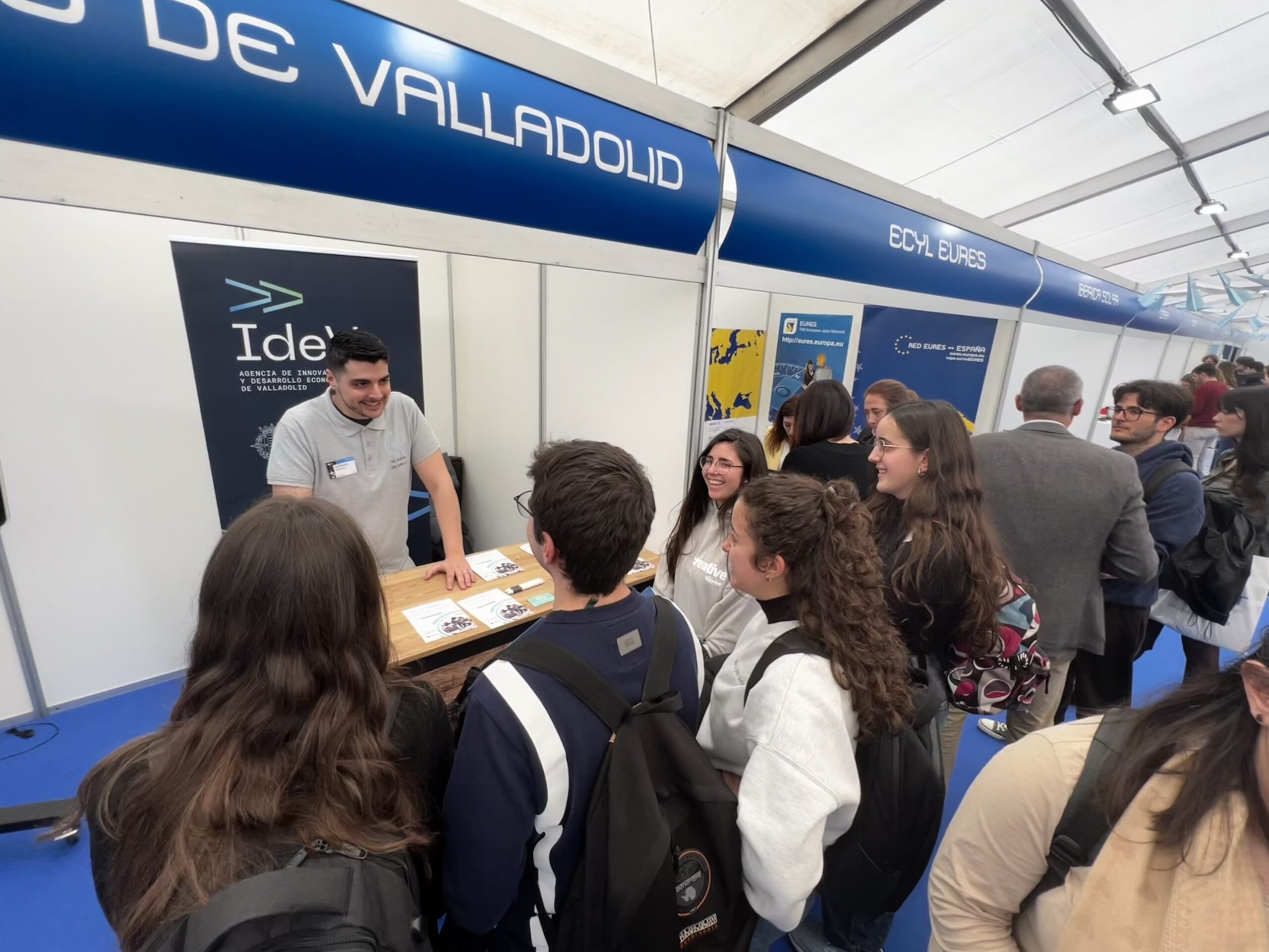 Difusión de ofertas para Universitarios en el FiBEST de Valladolid